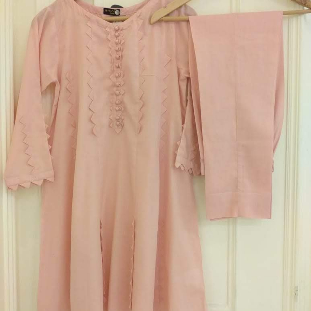 Agha noor dress